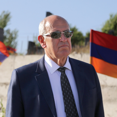 AGBU President Berge Setrakian at the Yerablur Military Pantheon, paying his respects to the fallen soldiers of the 2020 Artsakh War.